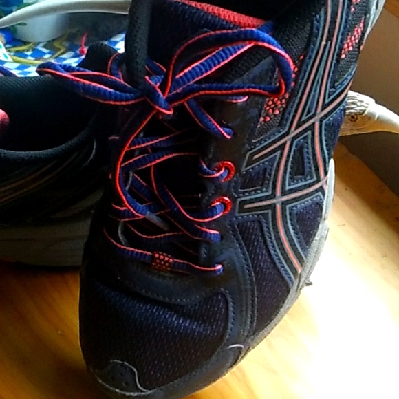 ASIC Athletic Shoes Yoga NUC  LOT Of LIFE to GIVE - Picture 4 of 16